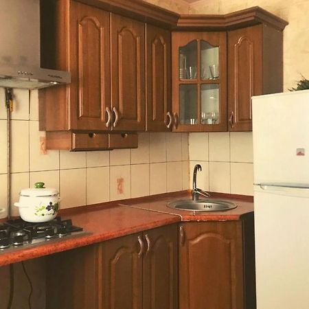Семейные Апартаменты В Новом Районе У Софиевского Парка Umanʼ Exterior foto