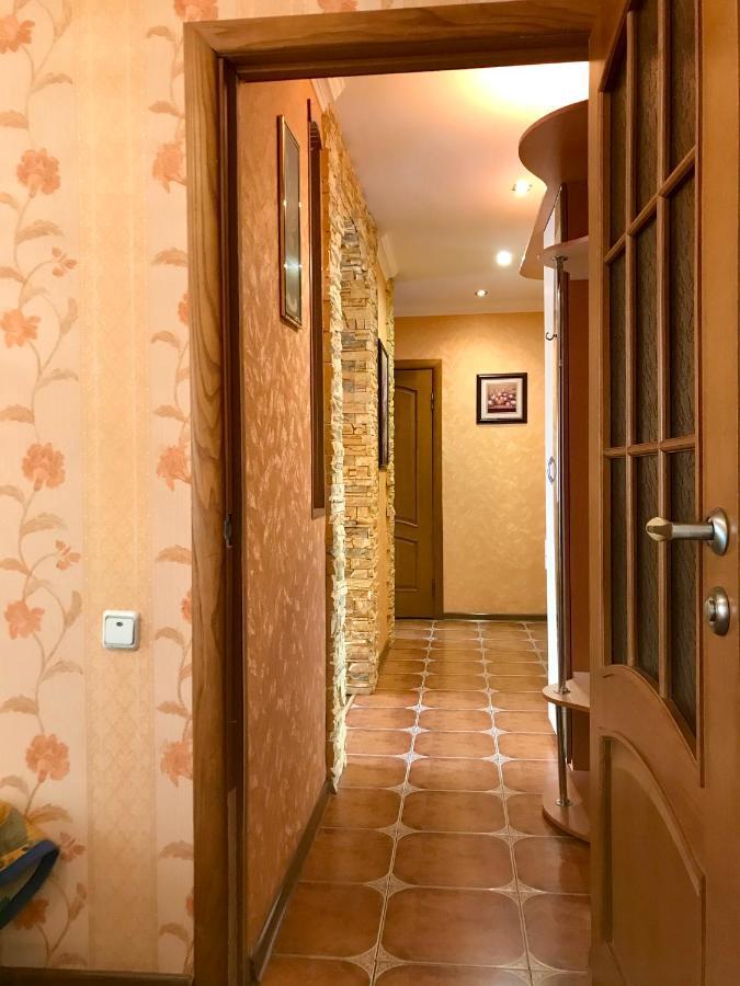Семейные Апартаменты В Новом Районе У Софиевского Парка Umanʼ Exterior foto